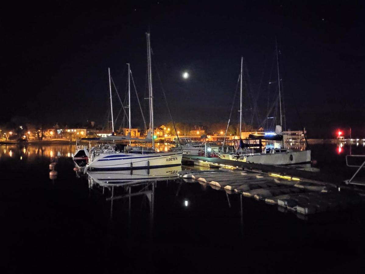 River View - Widok Na Wode, Parking W Hali, Winda, 3Pok I 5 Lozek, Klima, Netflix I Max, Centrum Iława Buitenkant foto